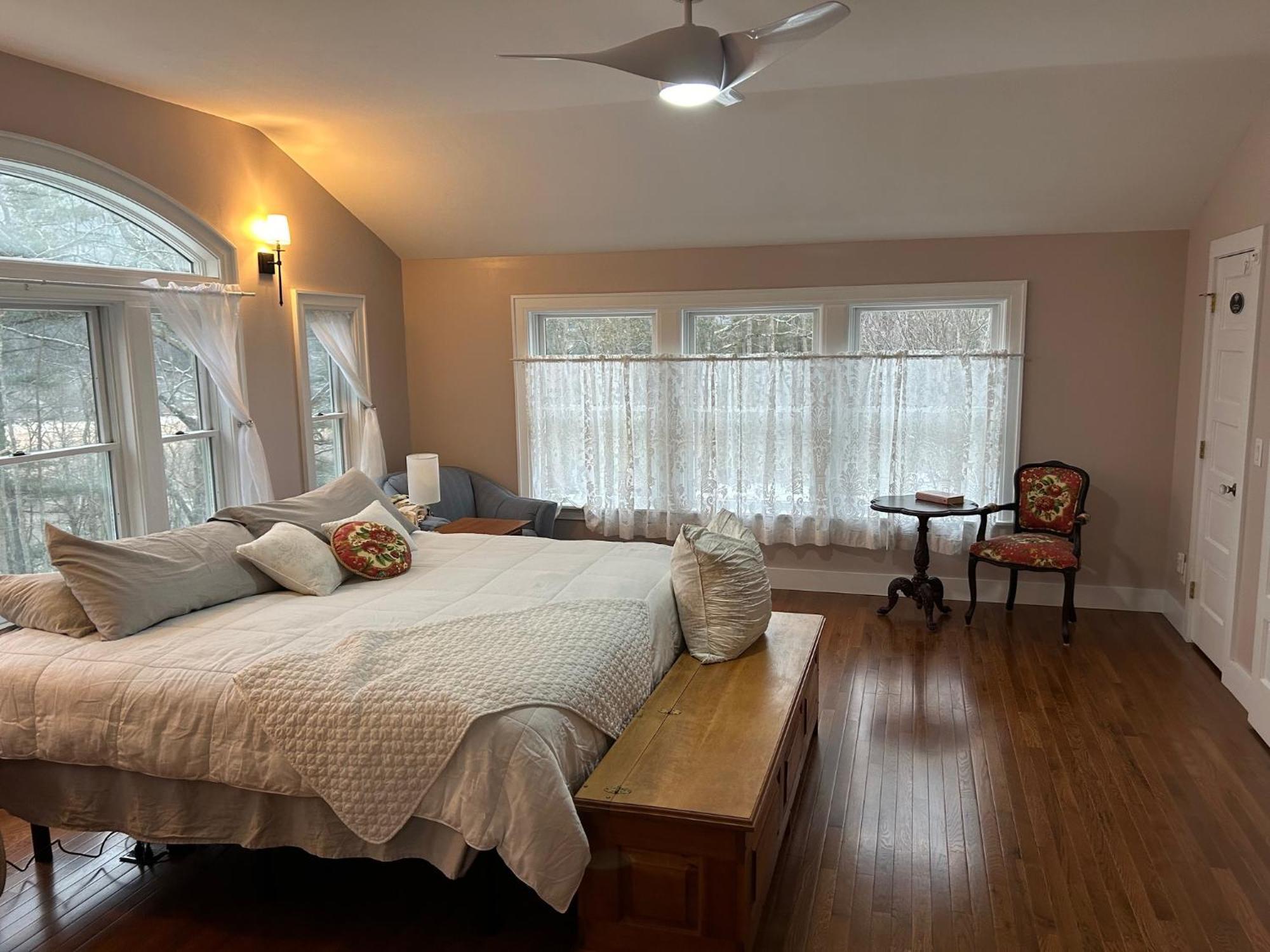 37 Oak Ridge House Bed & Breakfast Wellsboro Exterior photo